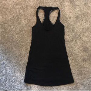Return - Lululemon black tank